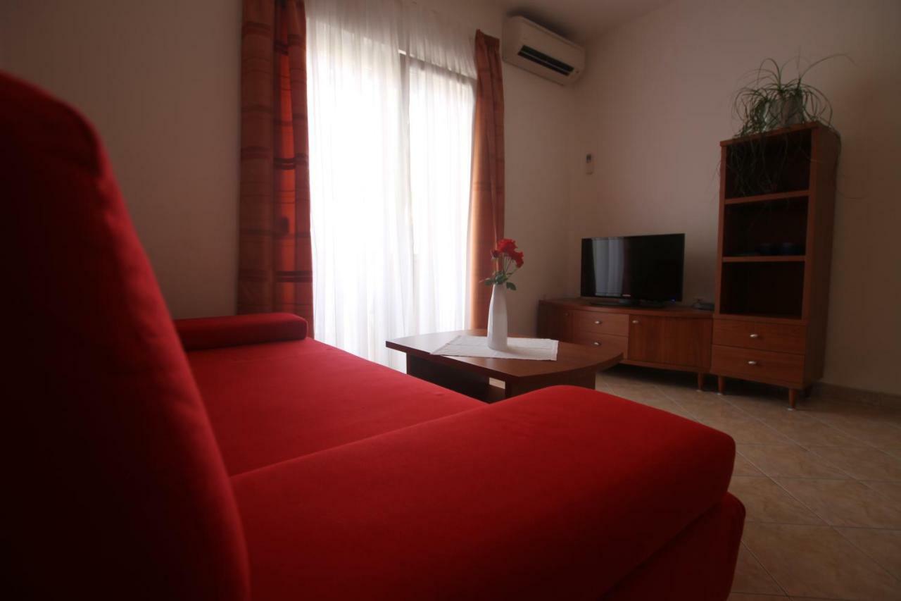 Apartments Macolic Rab Town Extérieur photo