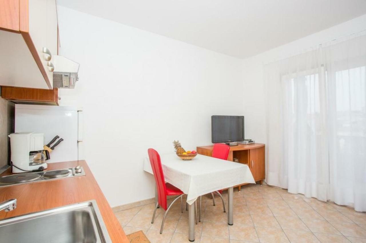 Apartments Macolic Rab Town Extérieur photo